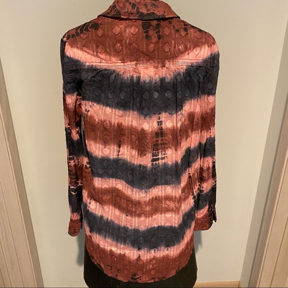 NWT Anthropologie Pilcro Janesse Cotton Tie-Dye Buttondown Top | Women’s XS - Picture 4 of 6